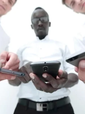 The Impact of Social Media on Corporate Reputation: Ethical Guide for Employees - Cover Image